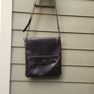 Matt & Nat crossbody vegan bag